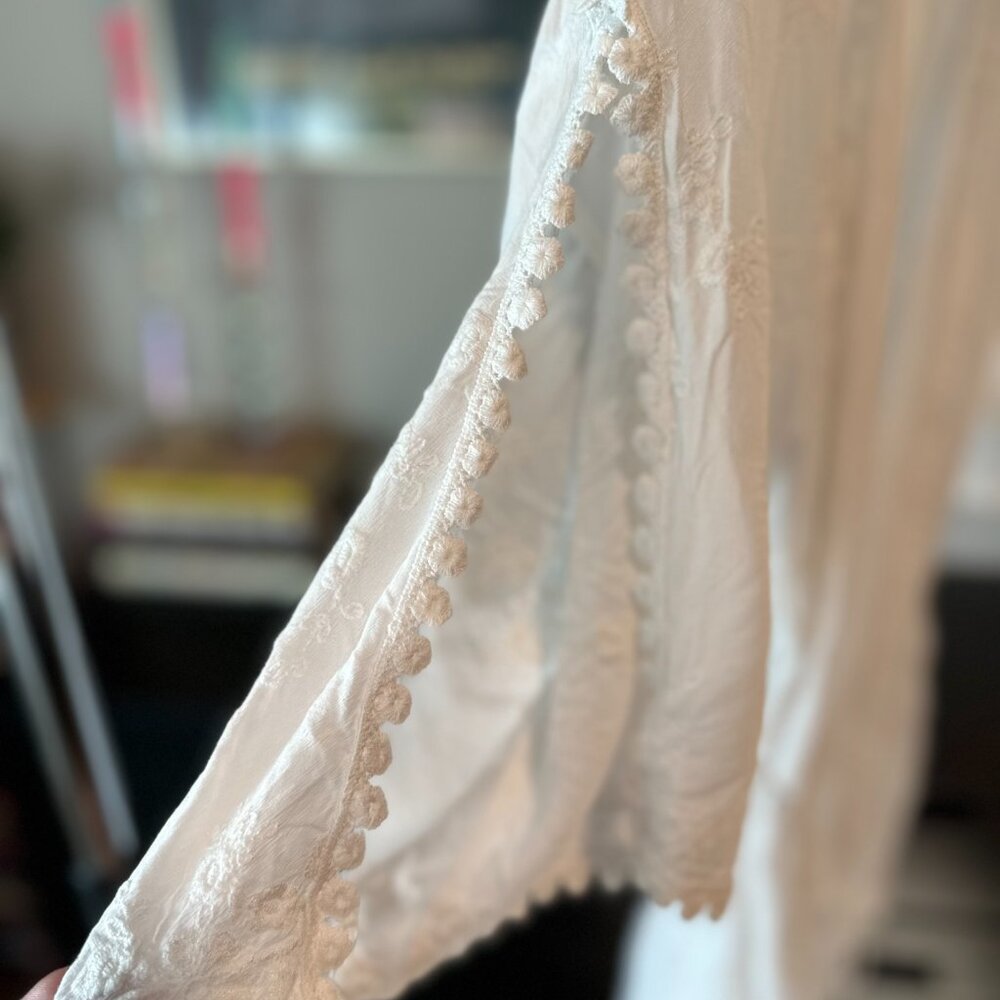 In Bloom by Jonquil White Robe & Pajama Set - Picture 11 of 14